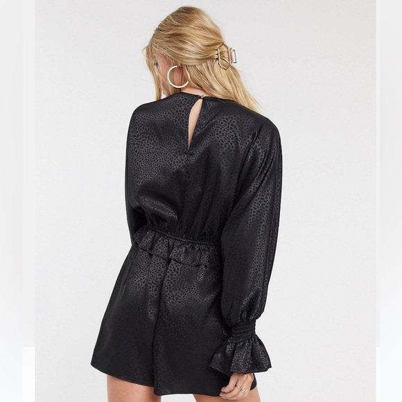 River Island long sleeve jacquard shirred romper in black - Picture 2 of 6